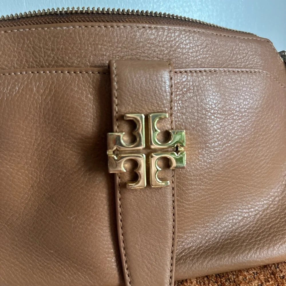 Tory Burch pebbled Leather Robinson Crossbody Bag - Picture 4 of 10